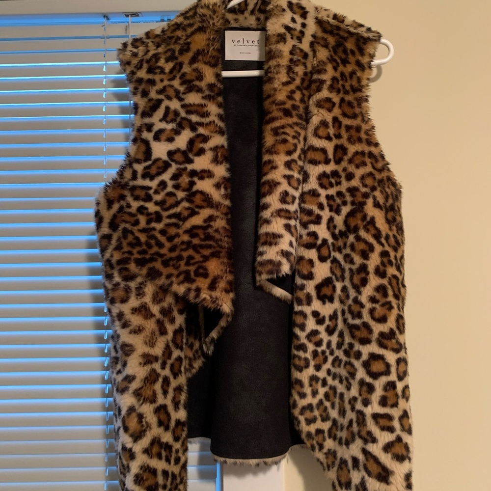 Faux fur vest - cheetah print
